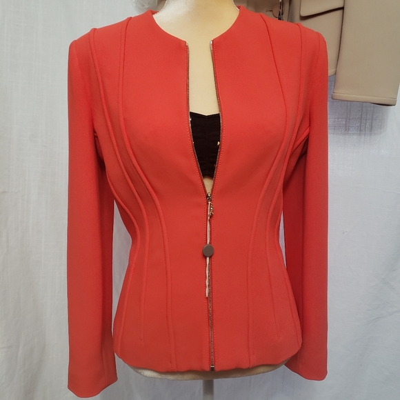Betty Blue Jackets & Blazers - Betty Blue Women's Blazer Made in Italy sized EU 42